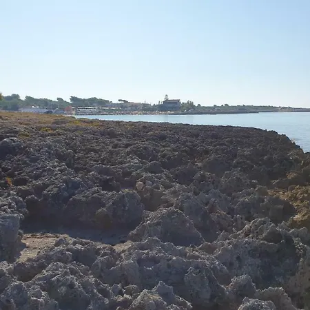 A 20 Metri Dal Mare Pulsano